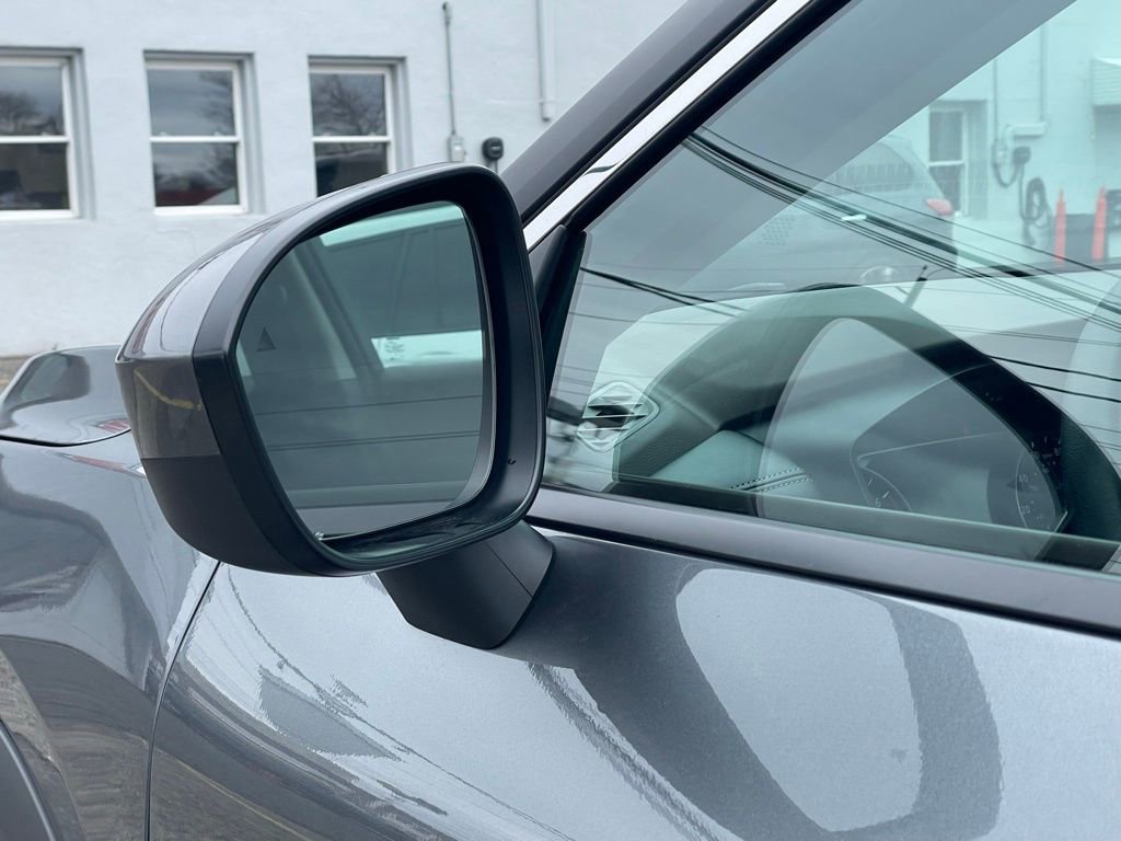 Certified 2023 Nissan Rogue SV AWD/4WD image 27