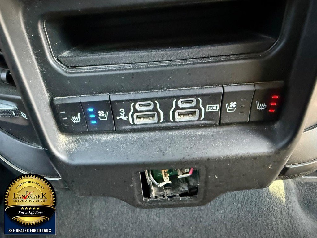 Used 2019 RAM 1500 Limited AWD/4WD image 16
