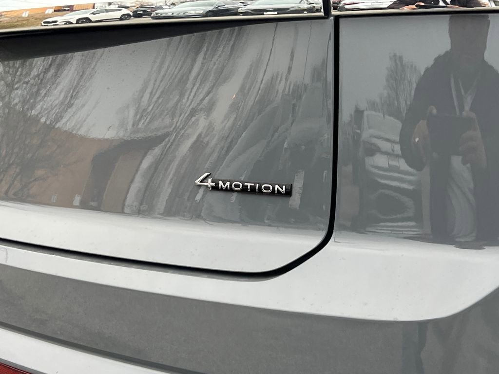 New 2026 Volkswagen Atlas Cross Sport SE image 6