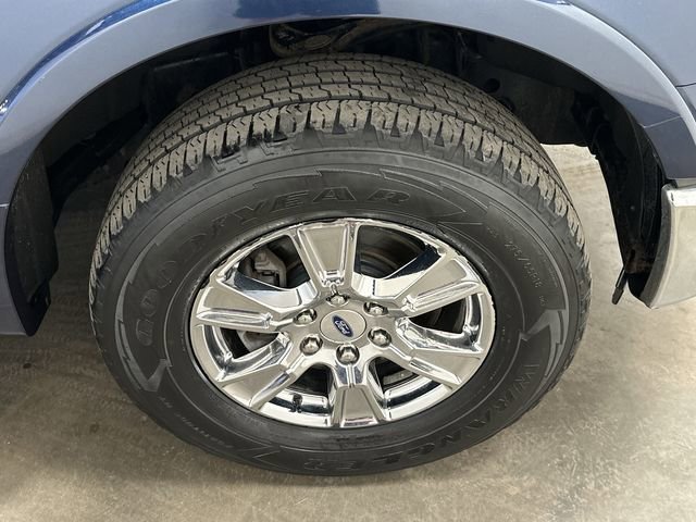 Used 2016 Ford F150 Lariat w/ Equipment Group 502A Luxury image 5