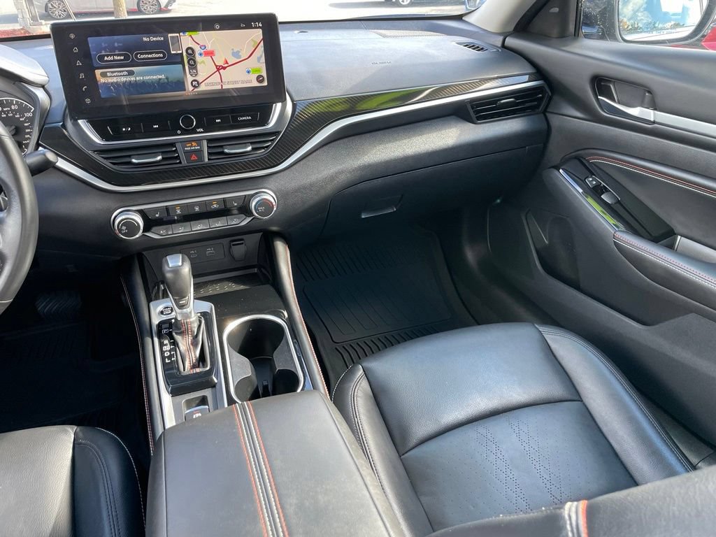 Certified 2024 Nissan Altima 2.5 SR w/ SR Premium Package FWD image 12