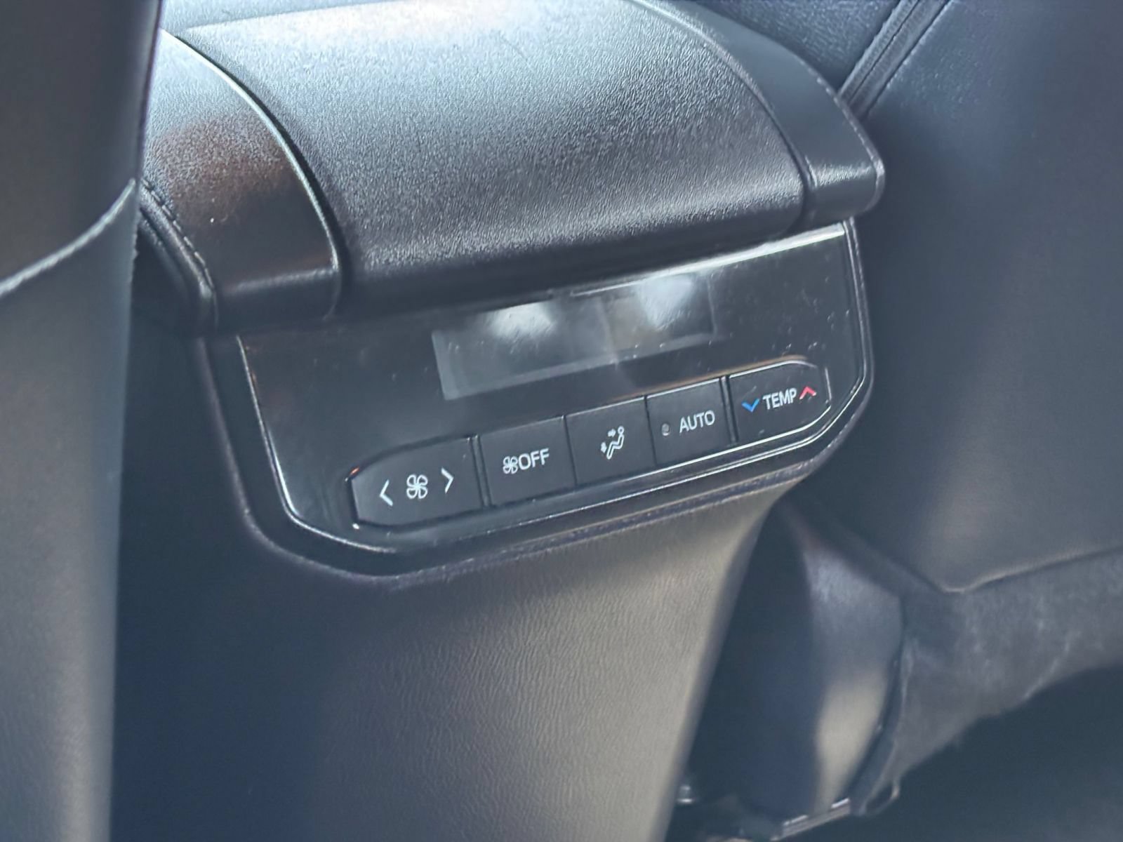 Used 2025 Toyota Highlander XSE AWD/4WD image 23