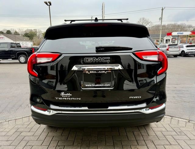 Used 2022 GMC Terrain SLT w/ Infotainment Package II image 10