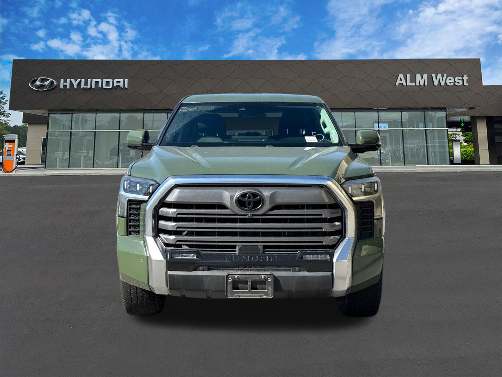 Used 2022 Toyota Tundra Limited RWD image 2
