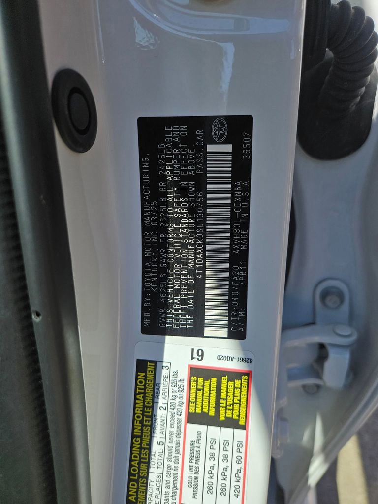 Used 2025 Toyota Camry LE image 30