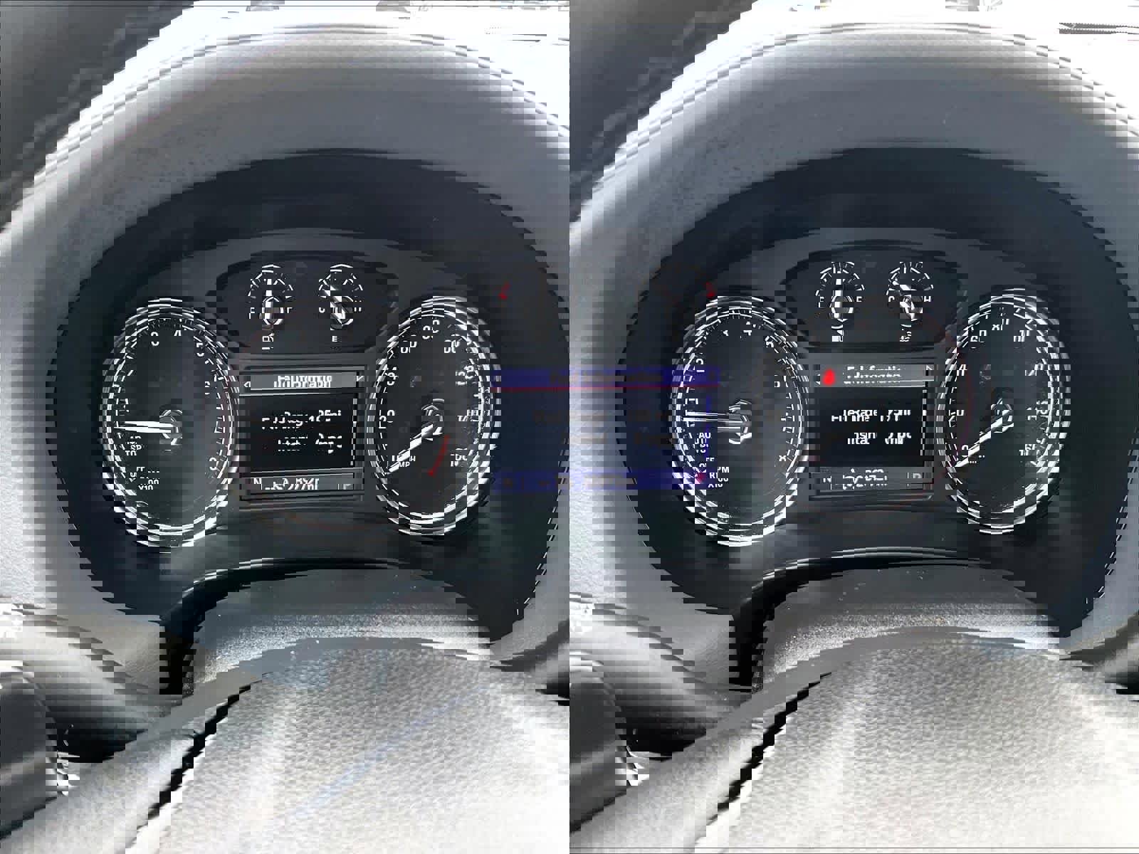 Used 2023 Buick Enclave Essence w/ Experience Buick Package image 26