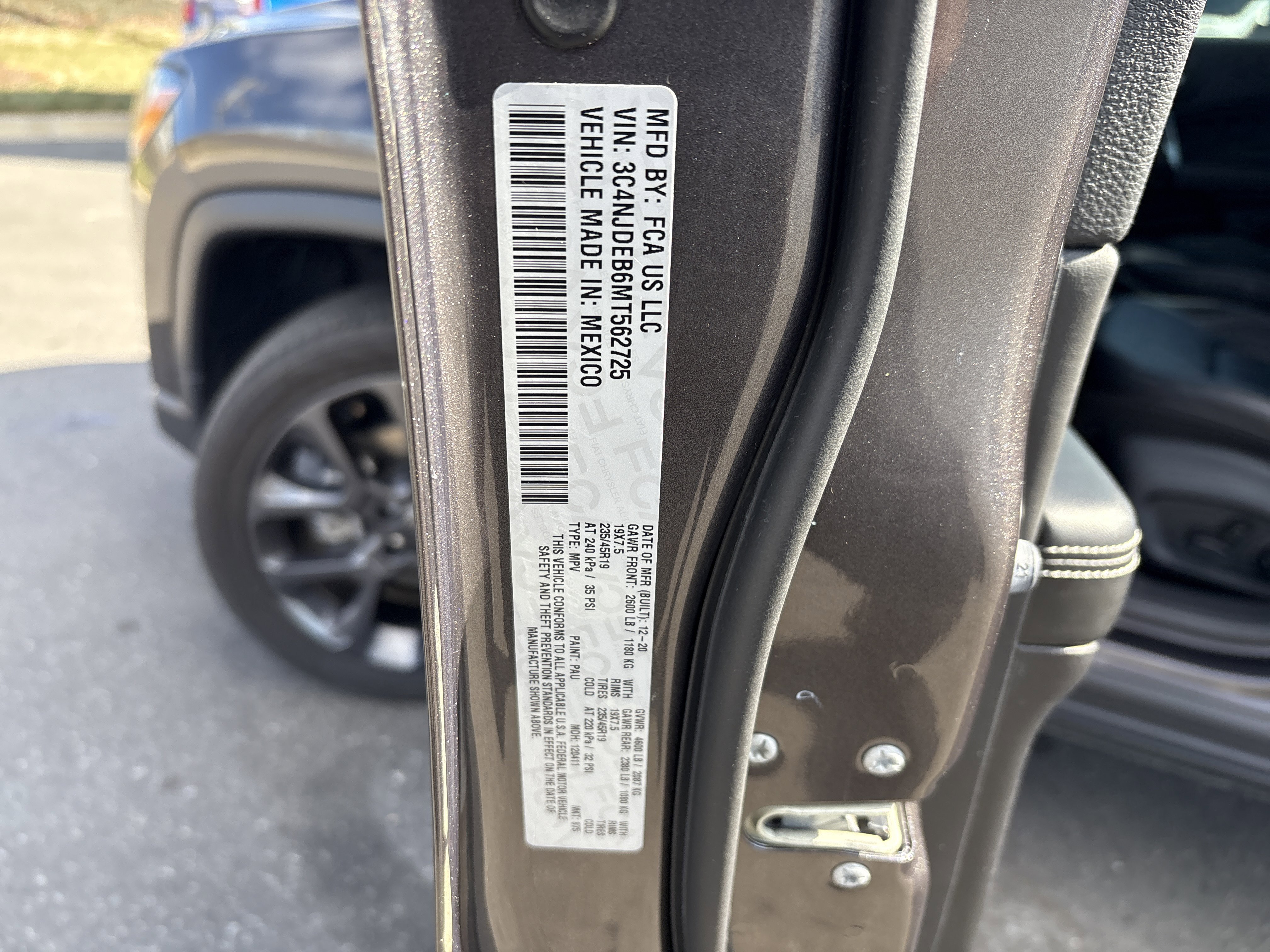 Certified 2021 Jeep Compass Latitude image 35