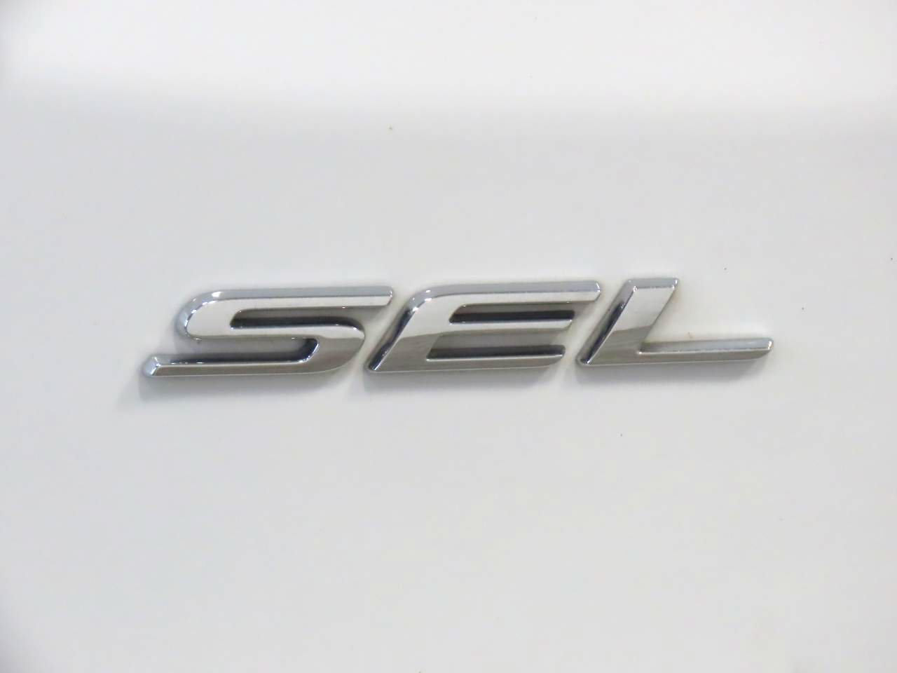 Used 2024 Ford Edge SEL AWD/4WD image 18