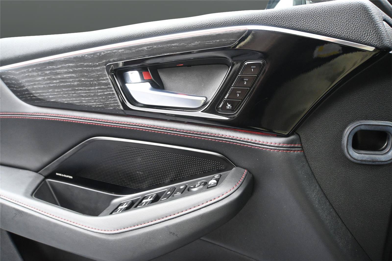 Certified 2025 Acura MDX Type S AWD/4WD image 8