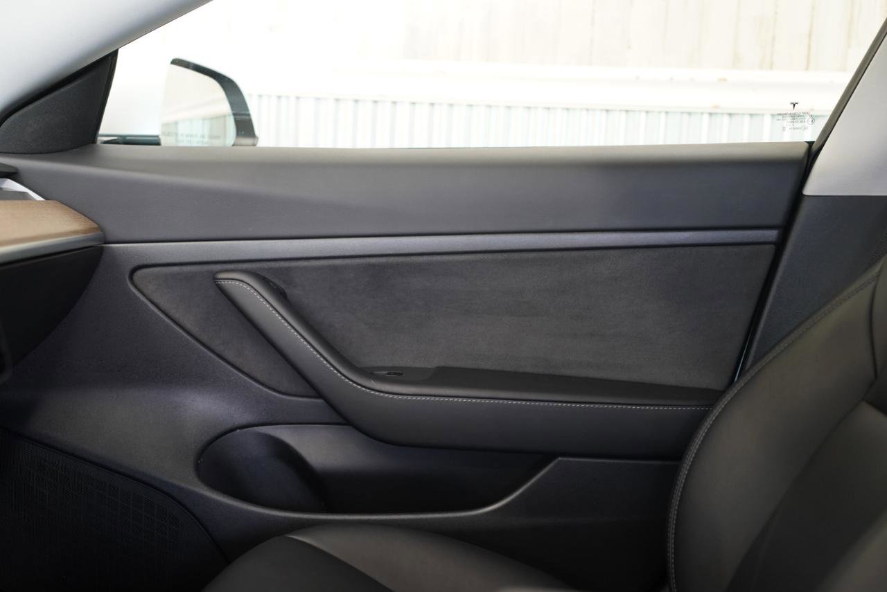 Used 2021 Tesla Model 3 Standard Range Plus RWD image 31