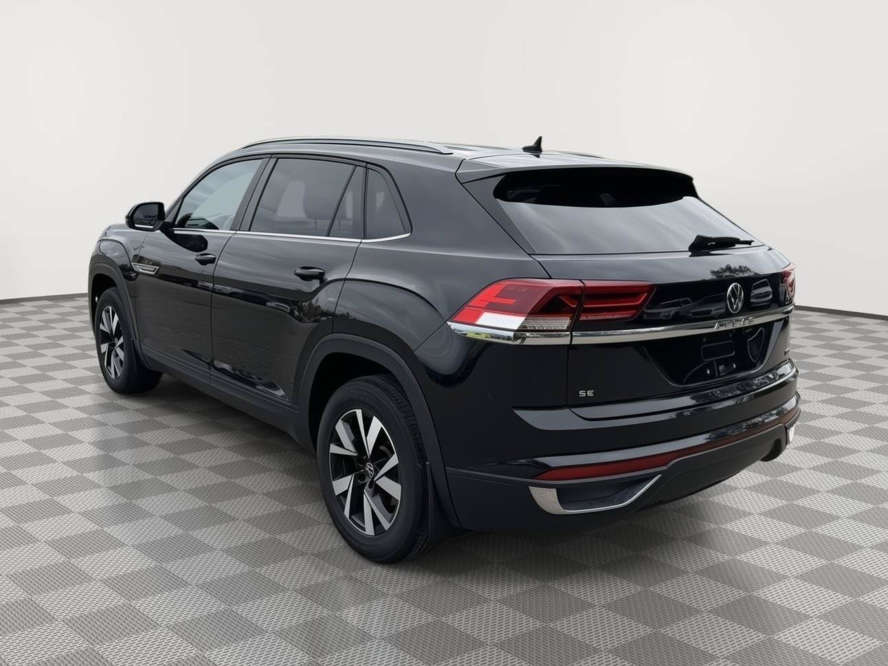 Used 2020 Volkswagen Atlas Cross Sport SE AWD/4WD image 5