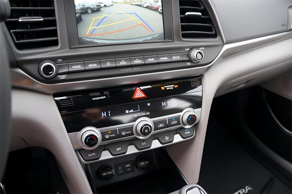 Used 2020 Hyundai Elantra SEL image 23