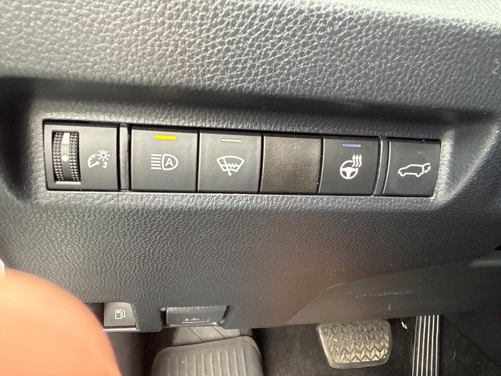Used 2020 Toyota RAV4 XSE w/ XSE Grade Weather Package AWD/4WD image 22