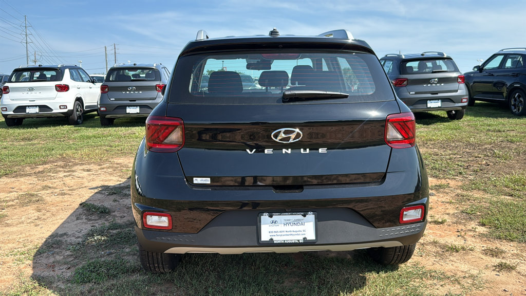 New 2026 Hyundai Venue SEL FWD image 6