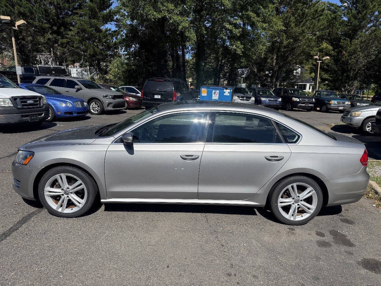 Used 2014 Volkswagen Passat 1.8T SE FWD image 4