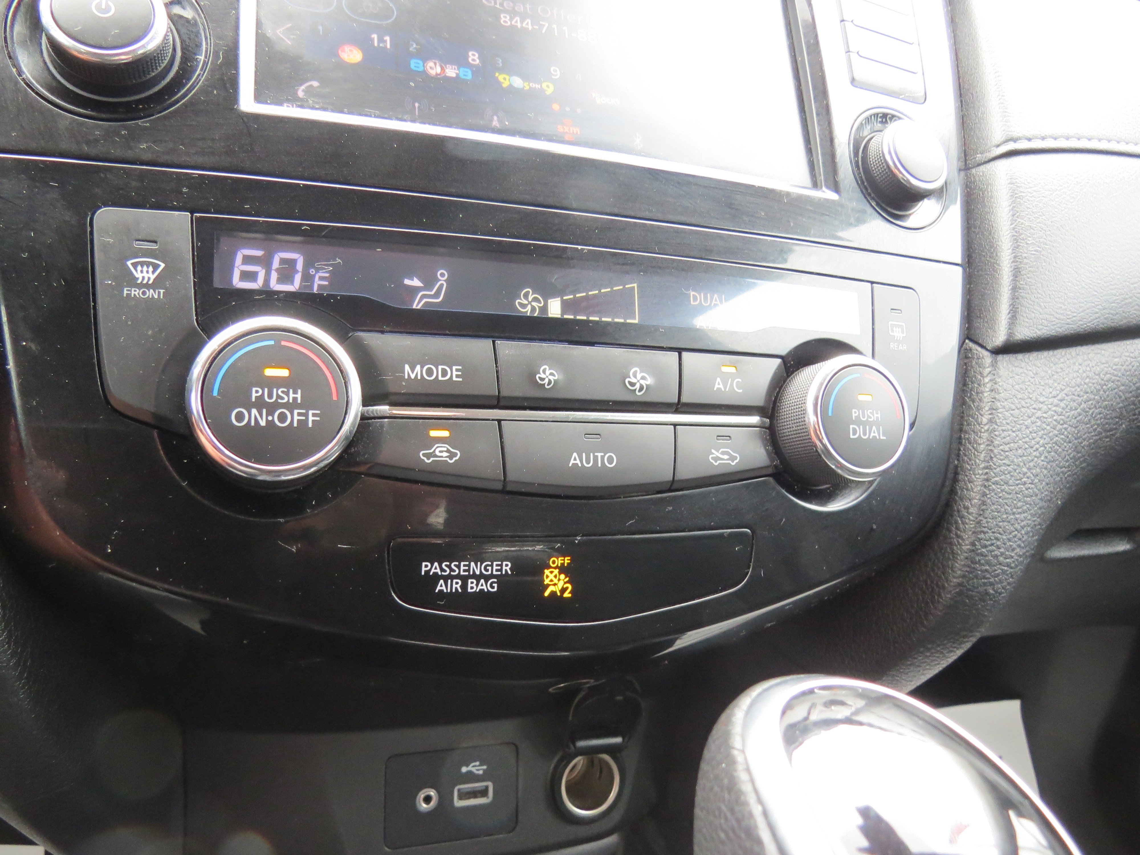 Used 2020 Nissan Rogue SV image 22