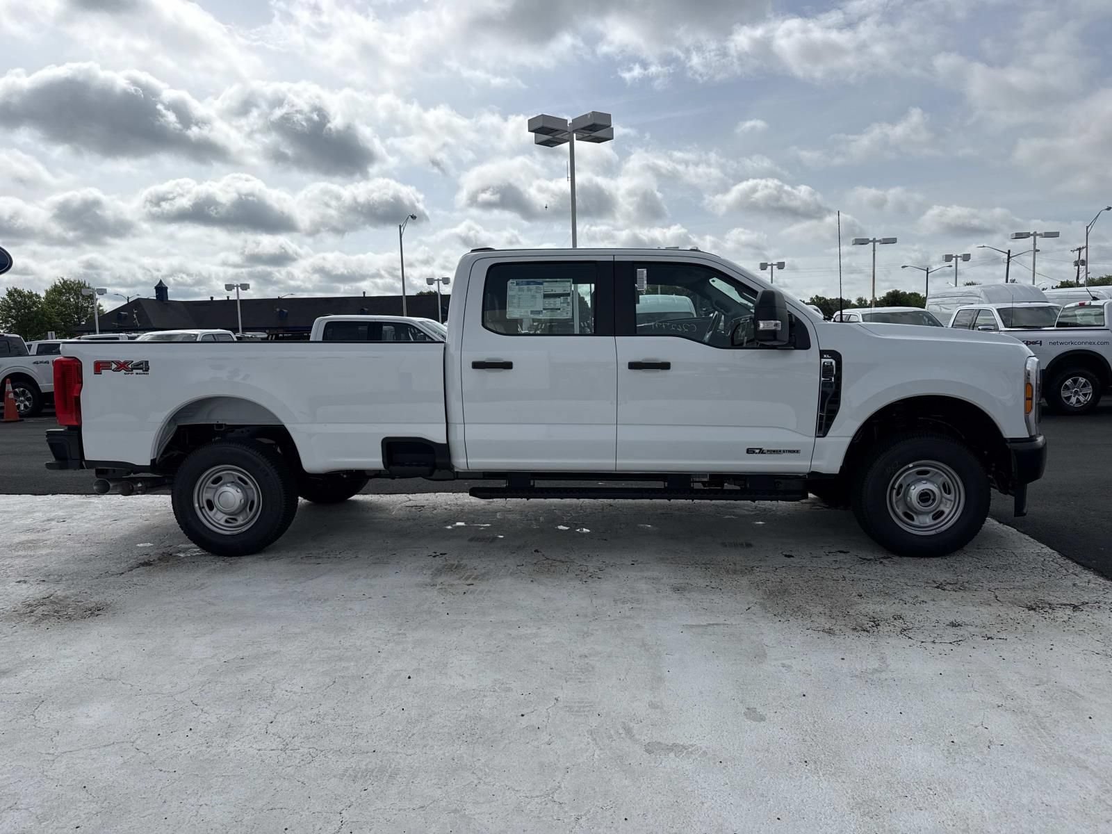 New 2026 Ford F250 XL w/ XL Driver Assist Package AWD/4WD image 2