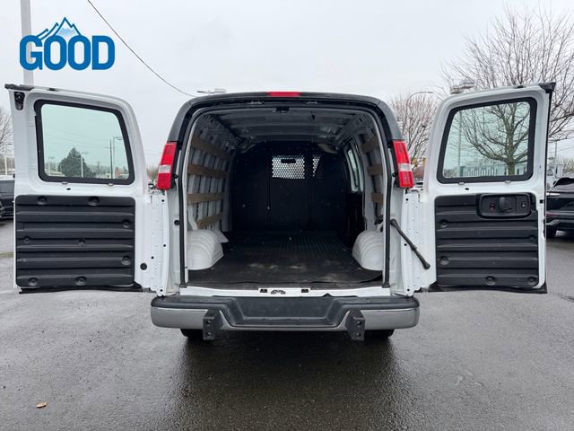 Used 2024 Chevrolet Express 2500 w/ Driver Convenience Package image 28