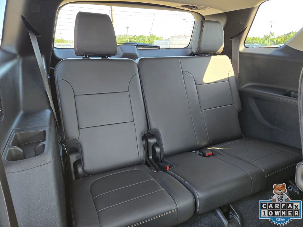 Used 2021 Chevrolet Traverse RS FWD image 46
