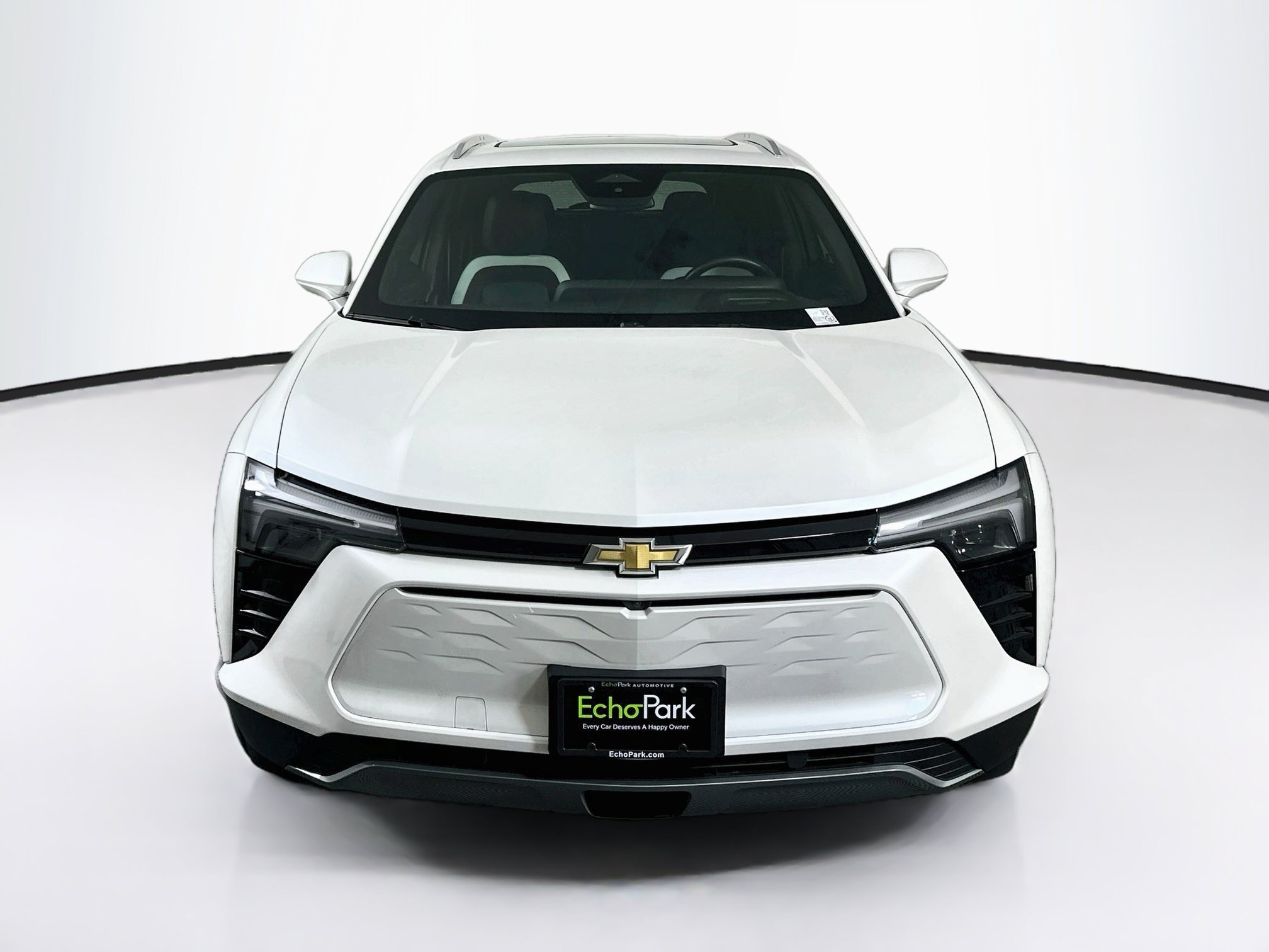 Used 2024 Chevrolet Blazer EV LT AWD/4WD image 2