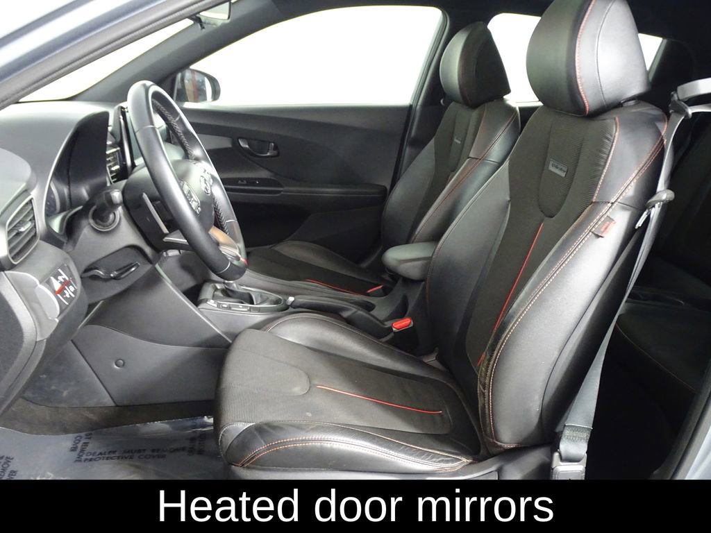 Used 2019 Hyundai Veloster 2.0 Premium image 11