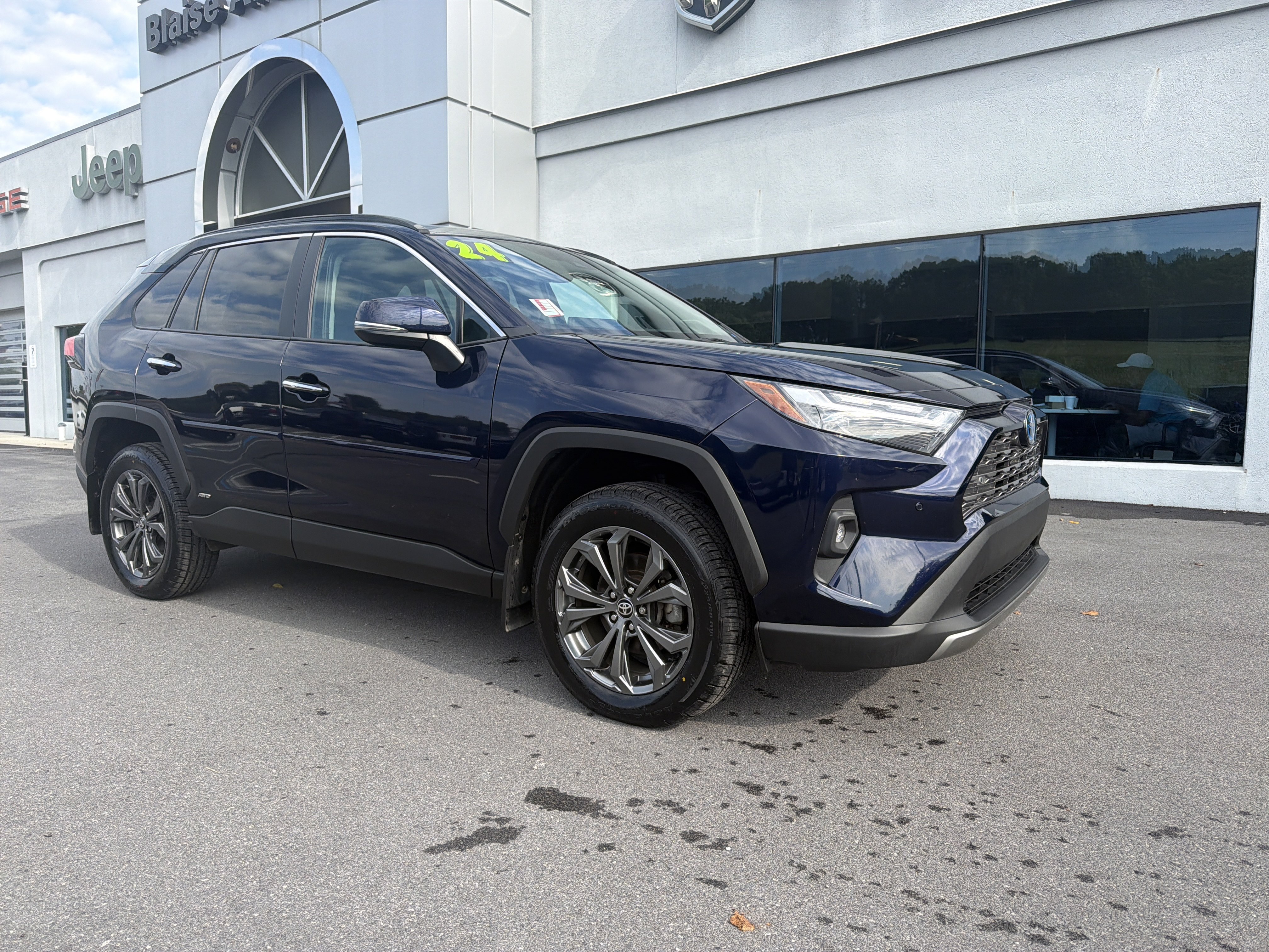 Used 2024 Toyota RAV4 Limited w/ Weather Package AWD/4WD image 1