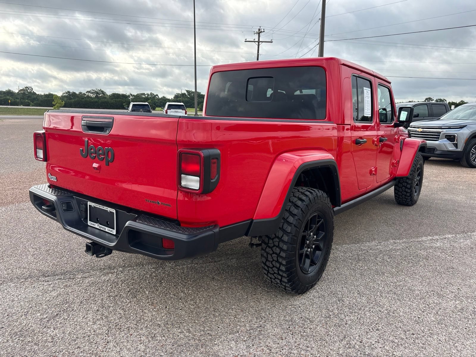 Used 2024 Jeep Gladiator Sport AWD/4WD image 6