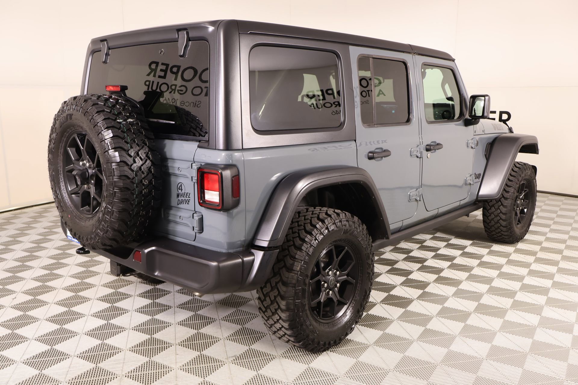 Used 2024 Jeep Wrangler Unlimited Sport AWD/4WD image 20