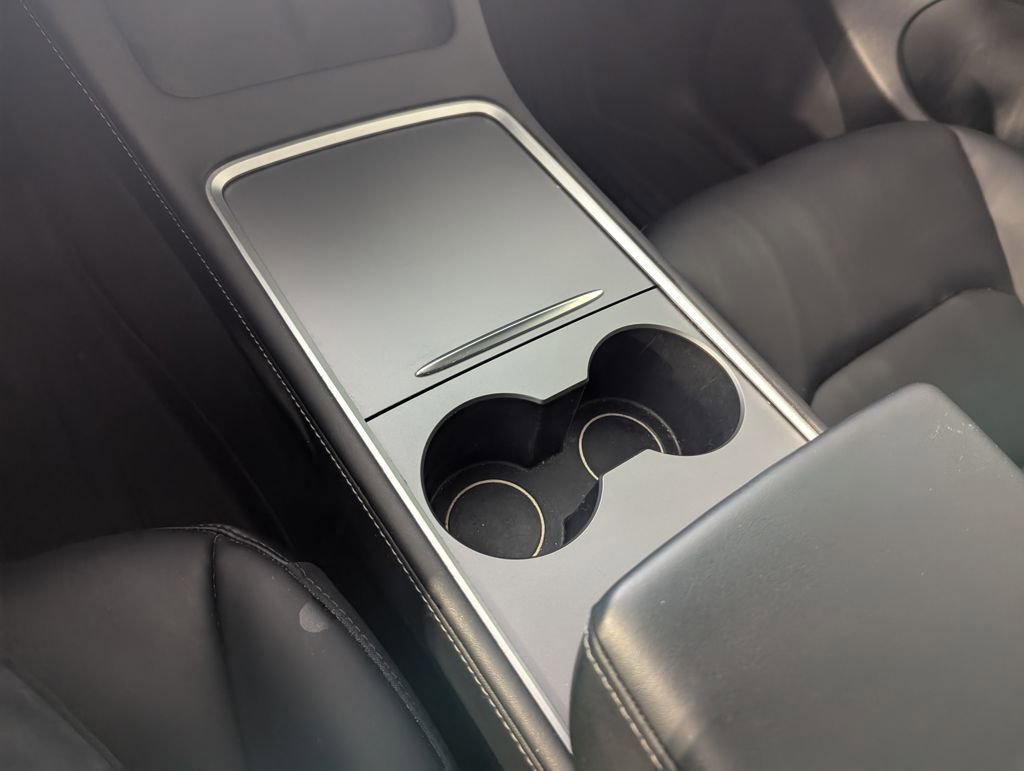 Used 2022 Tesla Model Y Performance image 10