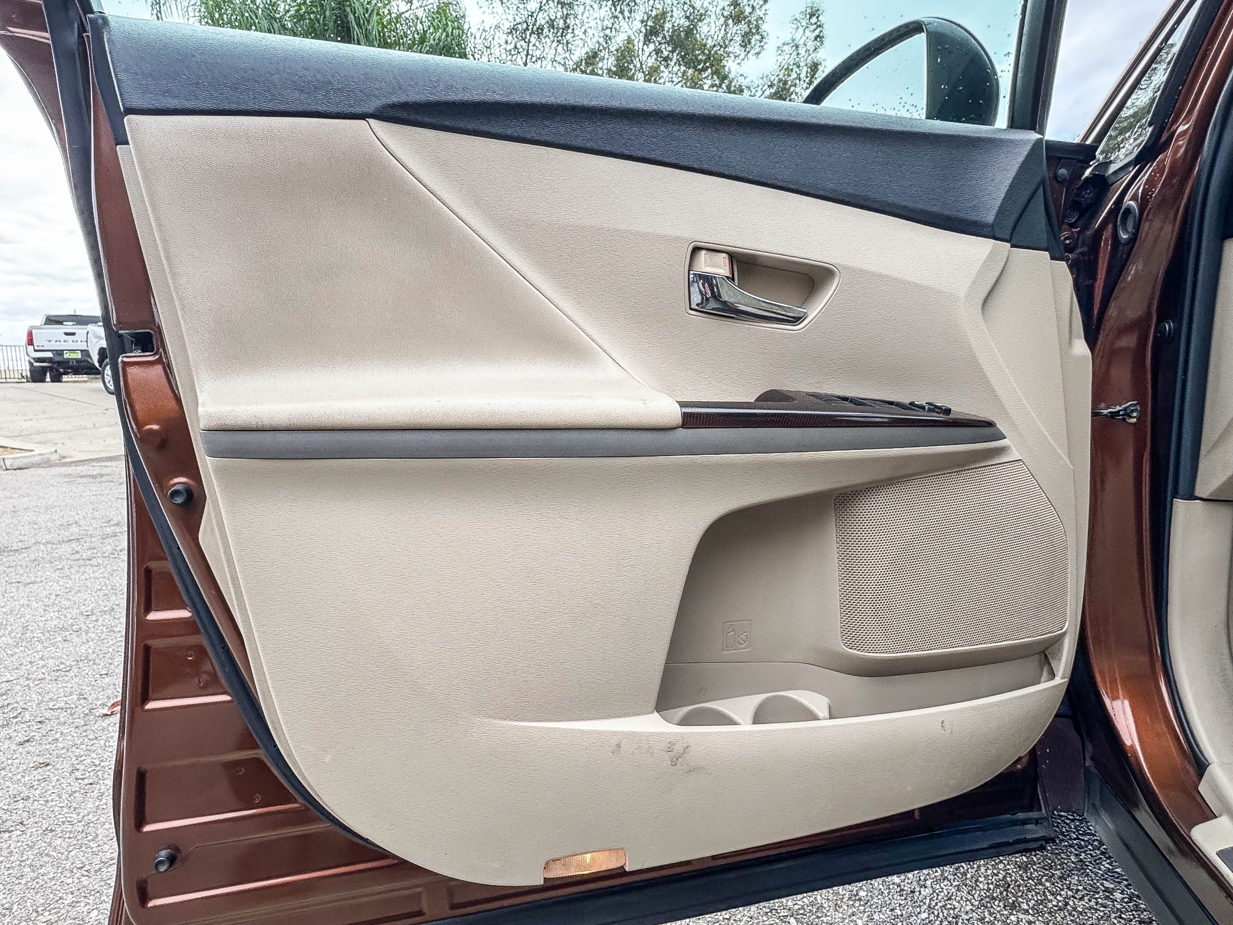 Used 2010 Toyota Venza FWD image 20