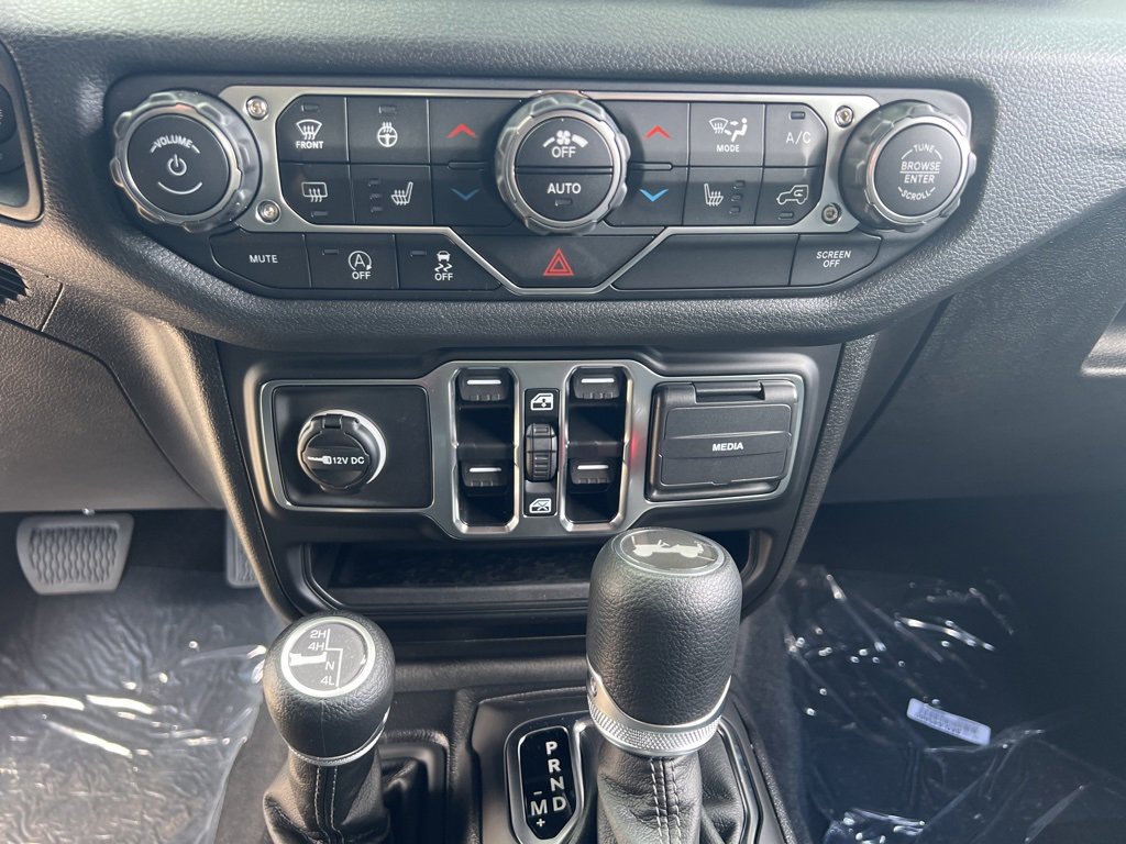 New 2025 Jeep Wrangler Sport S image 24