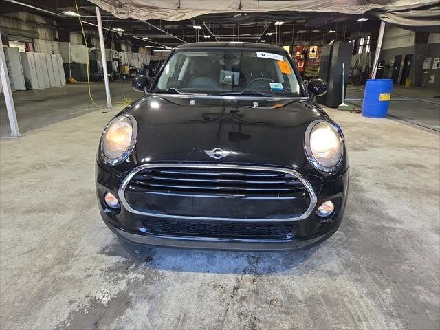 Used 2016 MINI Cooper 2-Door Hardtop FWD image 3