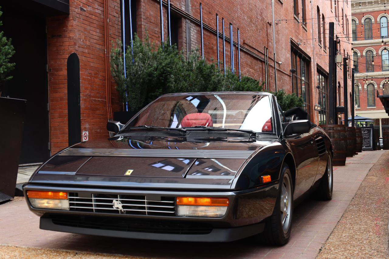 Used 1989 Ferrari Mondial T Cabriolet RWD image 3