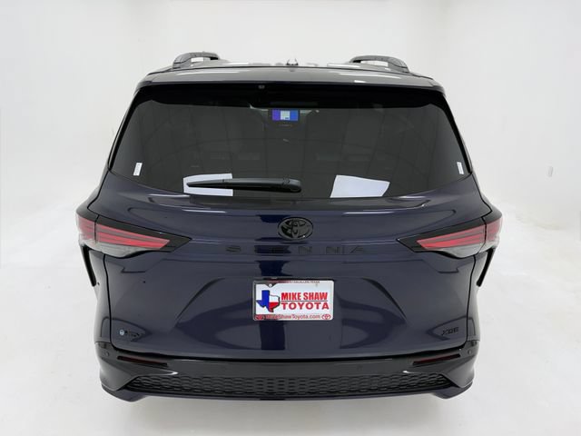 New 2026 Toyota Sienna XSE FWD image 39