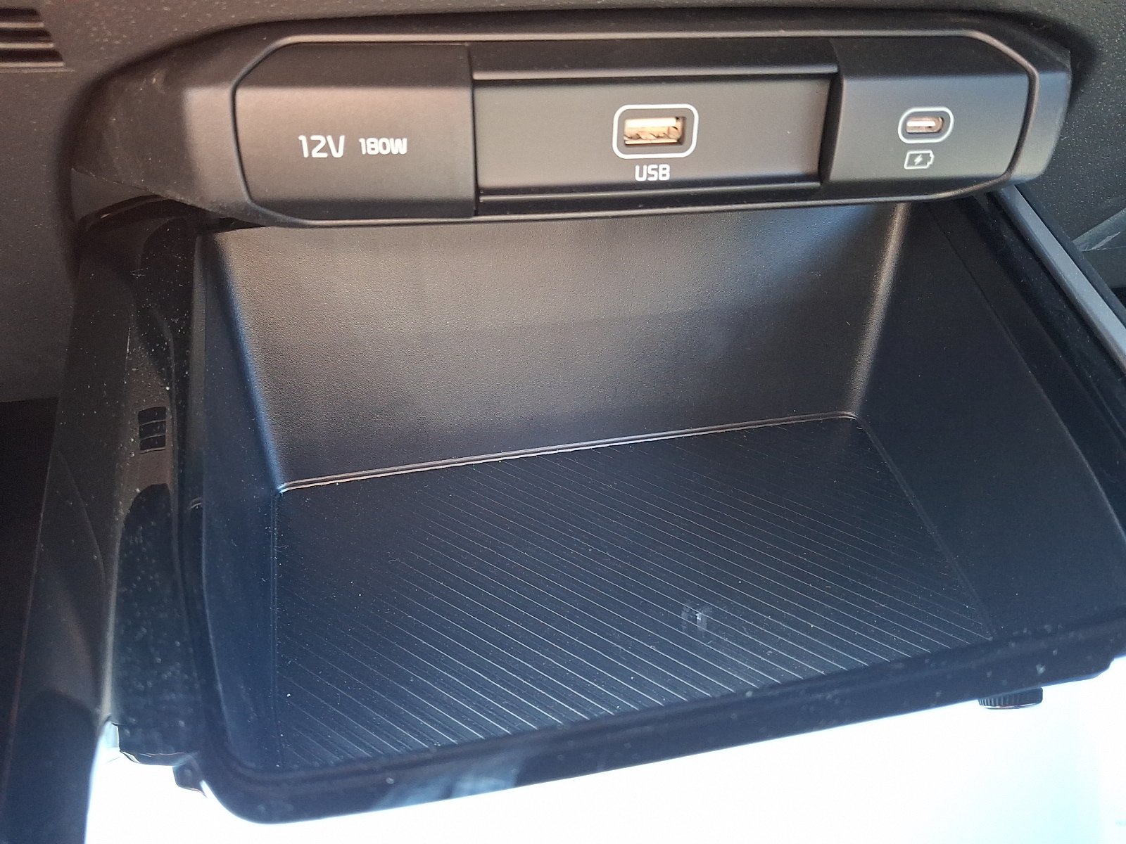 New 2026 Kia Niro LX FWD image 15