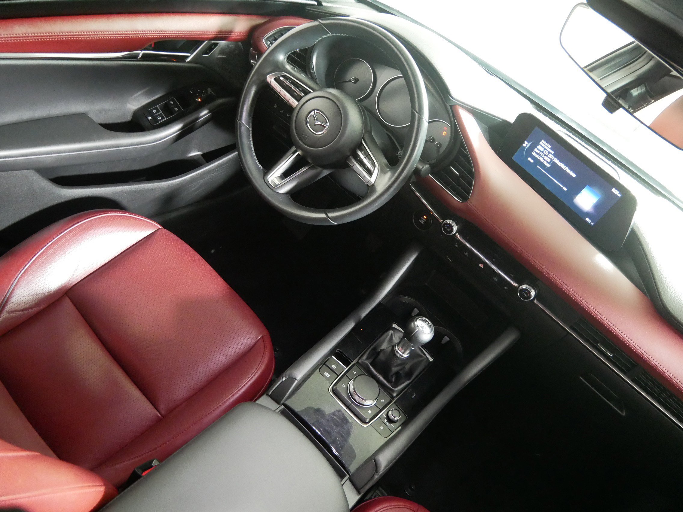 Used 2021 MAZDA MAZDA3 s image 9