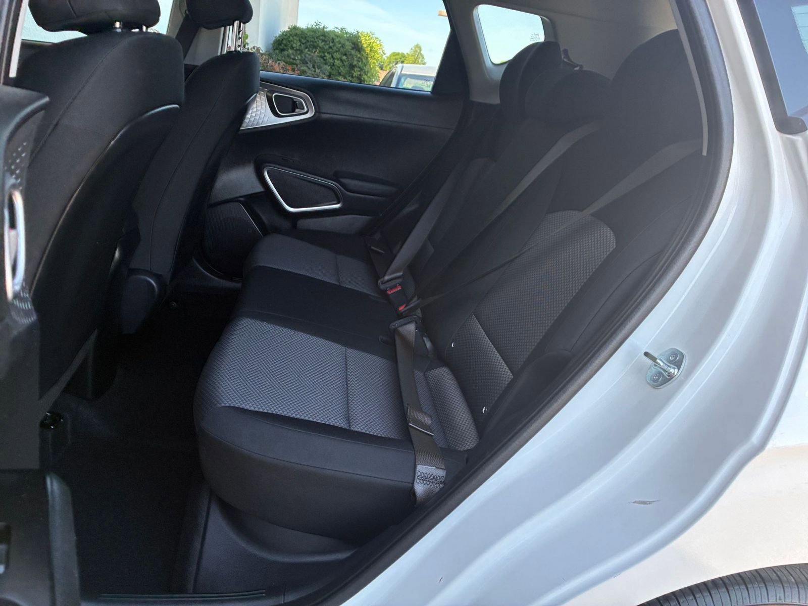 Used 2025 Kia Soul LX w/ LX Technology Package image 37