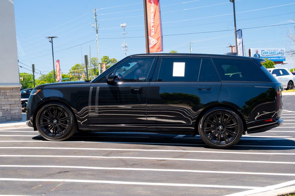 Used 2024 Land Rover Range Rover Autobiography AWD/4WD image 23