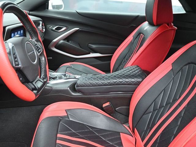 Used 2021 Chevrolet Camaro LT w/ RS Package image 16