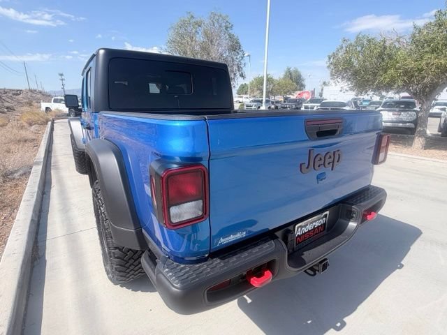 Used 2023 Jeep Gladiator Rubicon w/ Cold Weather Group AWD/4WD image 6
