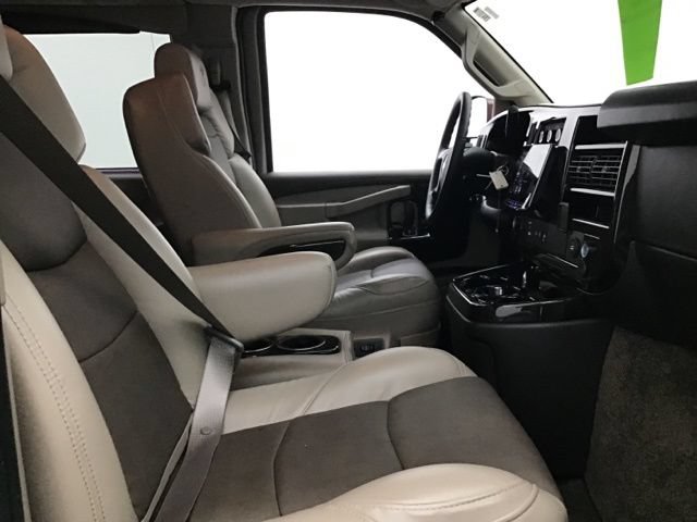 Used 2023 Chevrolet Express 2500 RWD image 39