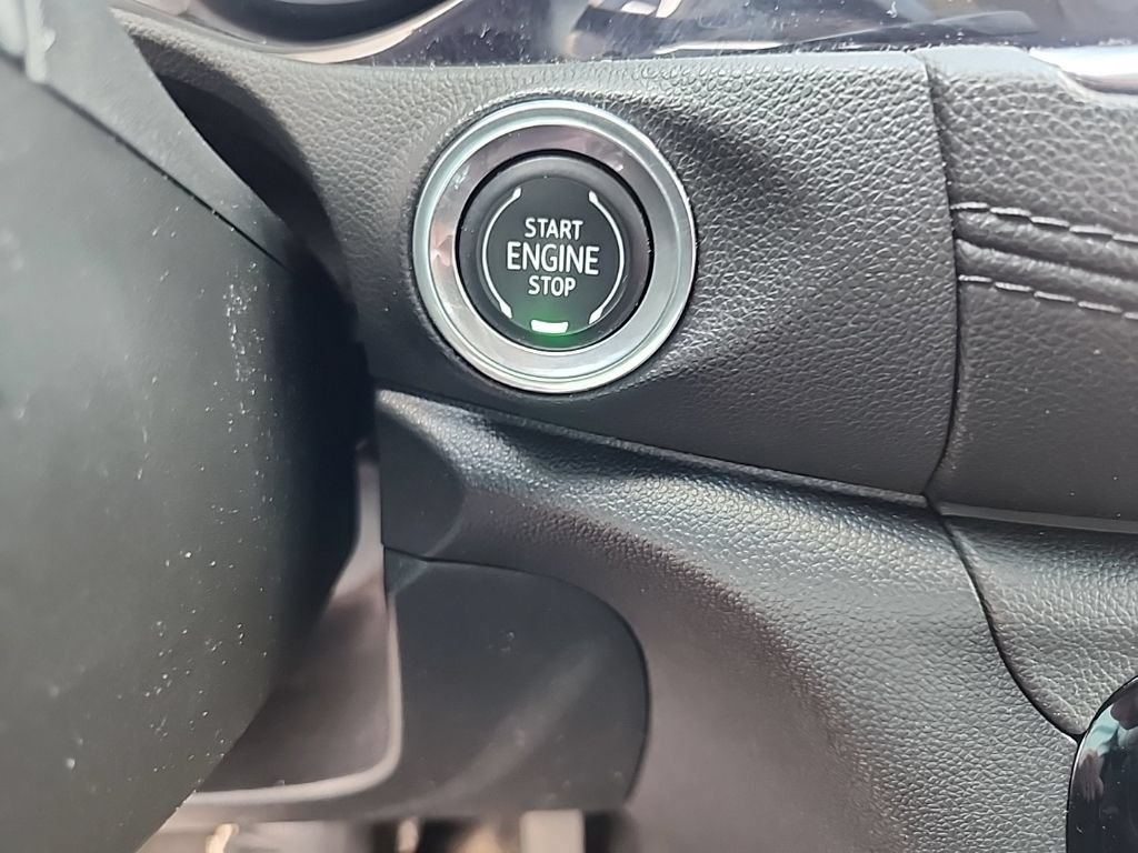 Certified 2020 Buick Encore GX Essence FWD image 20