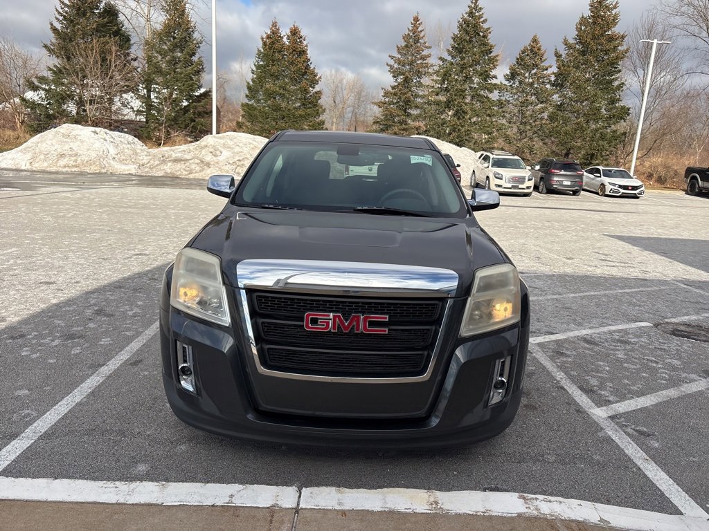 Used 2010 GMC Terrain SLE image 2