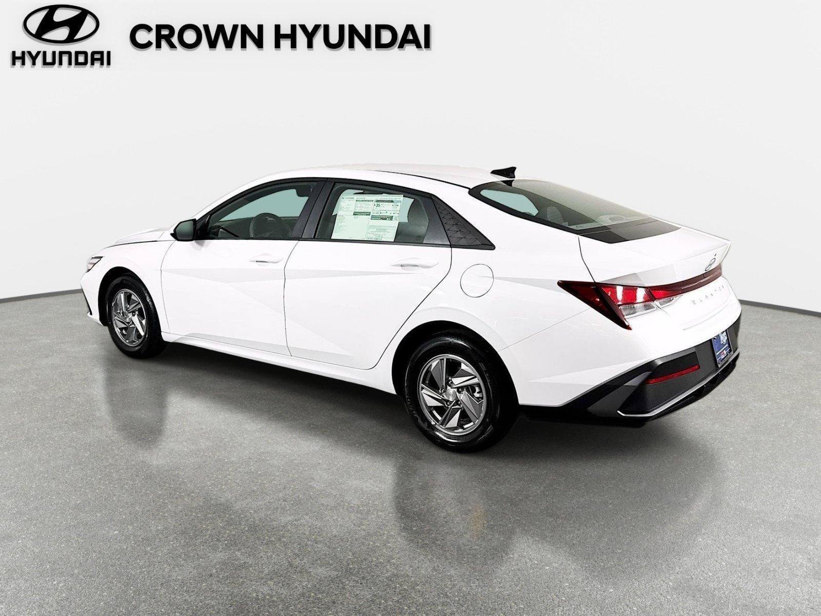 New 2026 Hyundai Elantra SE FWD image 7