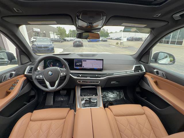 Used 2024 BMW X5 xDrive40i w/ Premium Package AWD/4WD image 12