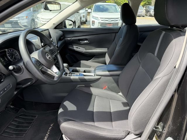 Used 2024 Nissan Sentra SV FWD image 16