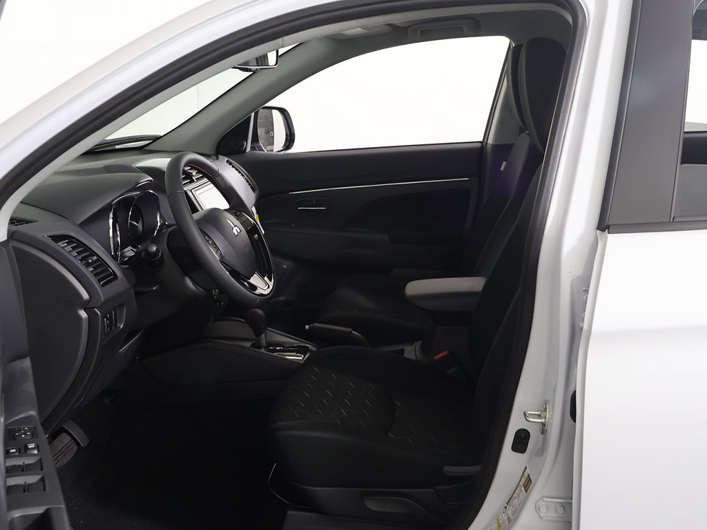 New 2027 Mitsubishi Outlander Sport LE AWD/4WD image 21