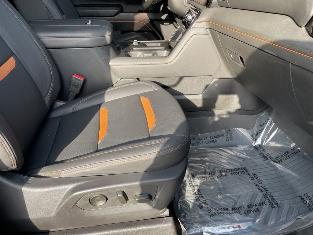 Used 2024 GMC Sierra 2500 AT4 w/ AT4 Premium Plus Package image 29