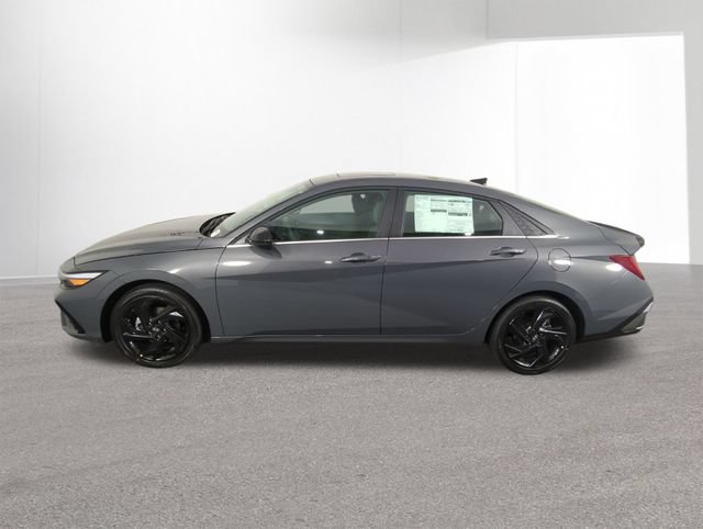 New 2026 Hyundai Elantra SEL Sport Premium FWD image 13