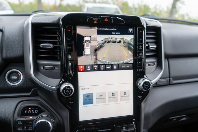 New 2026 RAM 1500 4x4 Crew Cab image 24